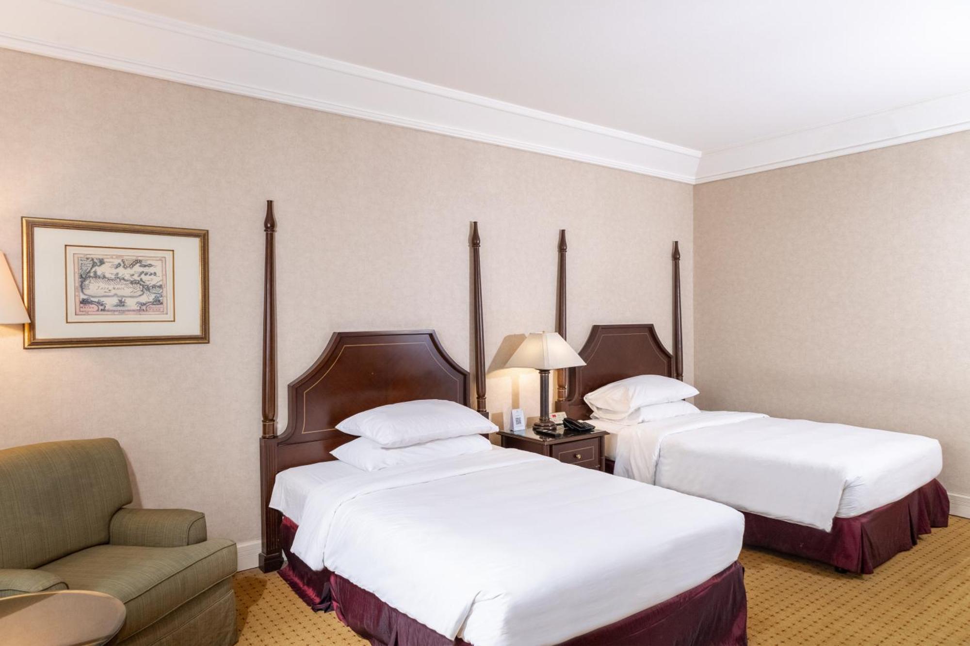 Mangkuluhur Artotel Suites Jakarta Buitenkant foto