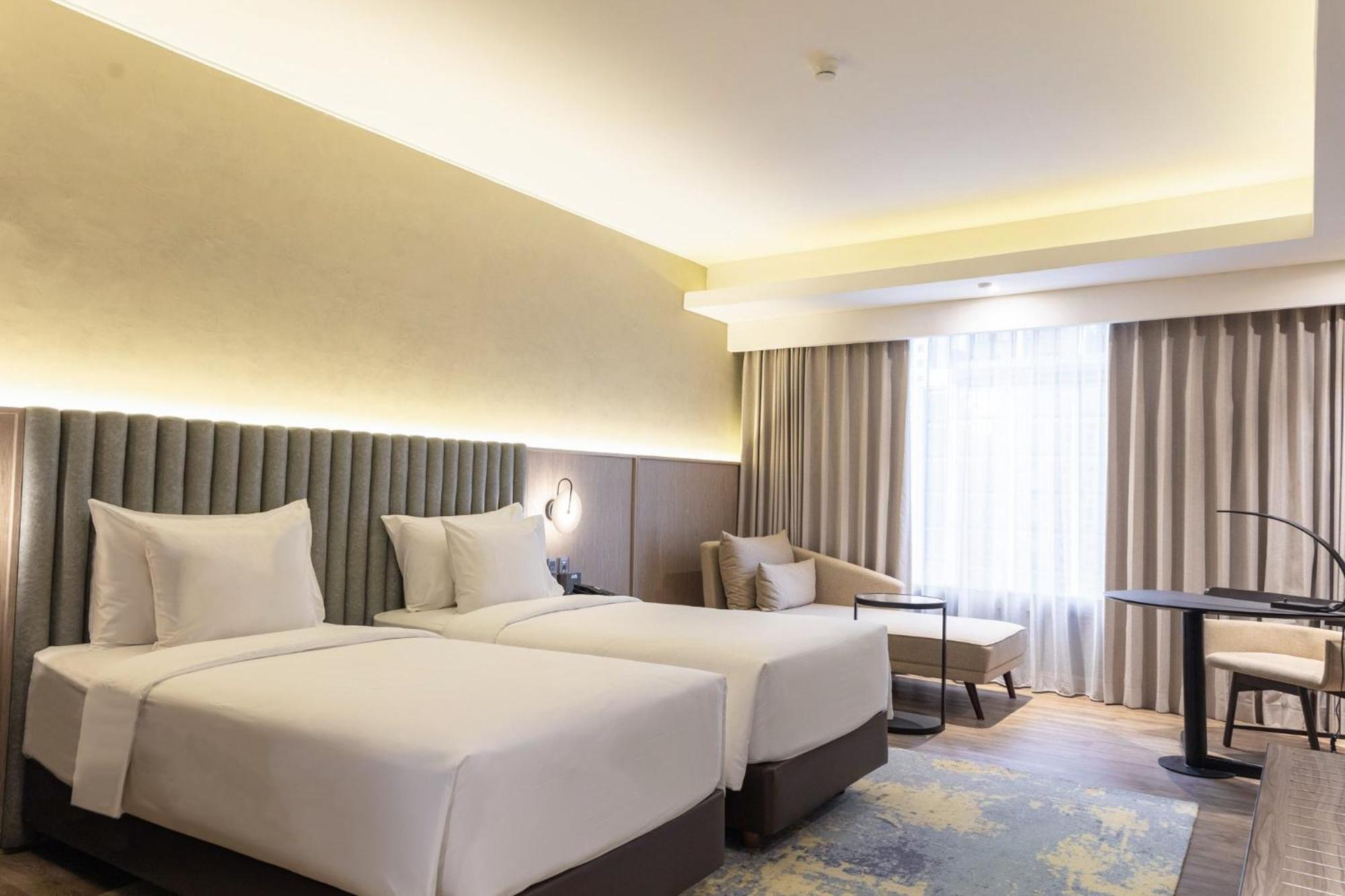 Mangkuluhur Artotel Suites Jakarta Buitenkant foto