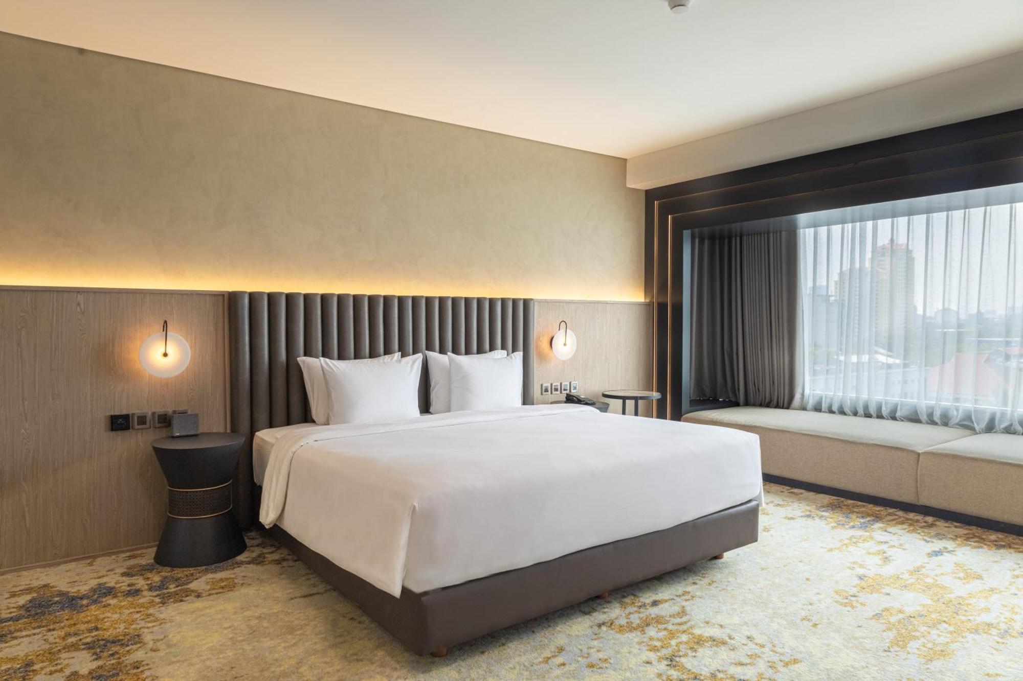 Mangkuluhur Artotel Suites Jakarta Buitenkant foto